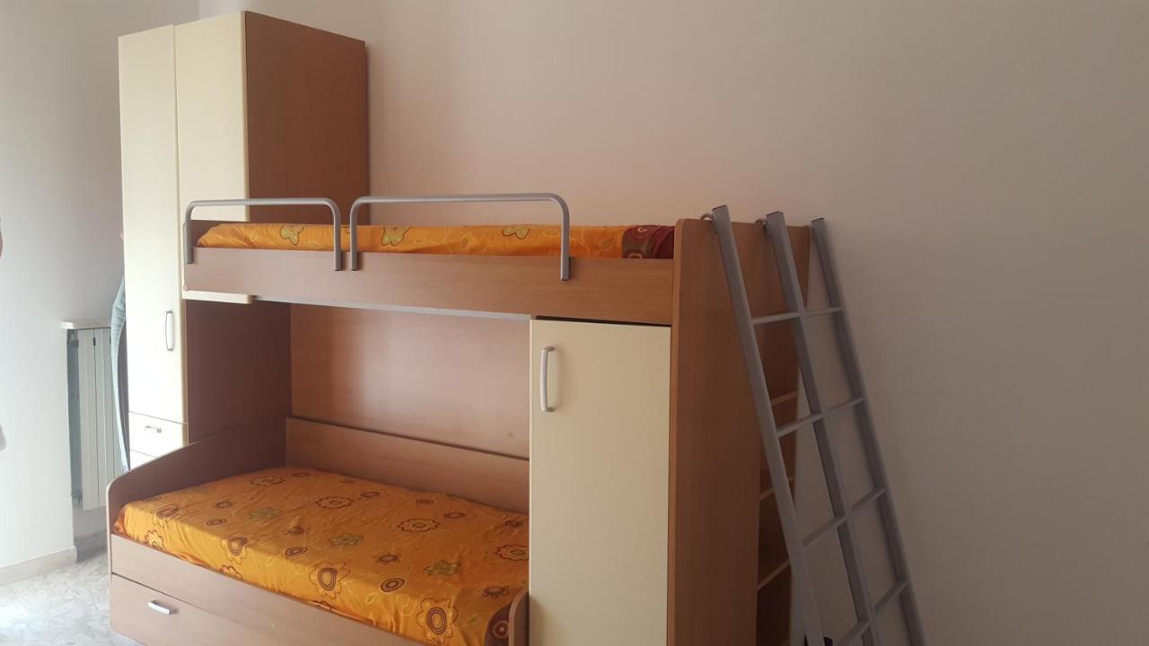 Albenga Sul Mare Famiglie Ed Amici Fino 10 Posti Apartamento Exterior foto