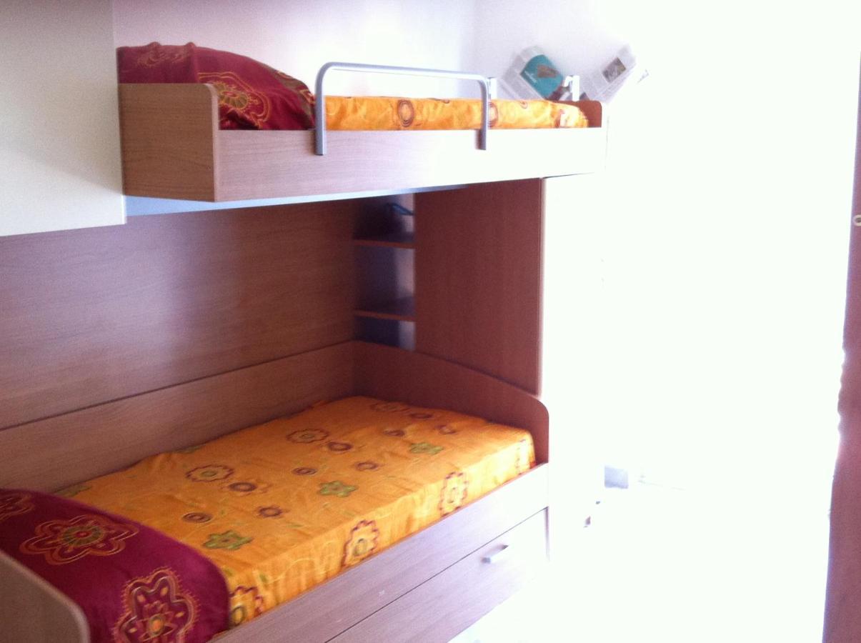 Albenga Sul Mare Famiglie Ed Amici Fino 10 Posti Apartamento Exterior foto